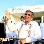 Visitan Andrés Manuel y Américo, planta de gas natural en Altamira